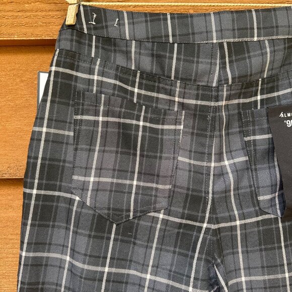 Almost Famous 90s Flare Black & Grey Plaid Bell Bottom Pants Size 5 - Picture 11 of 12